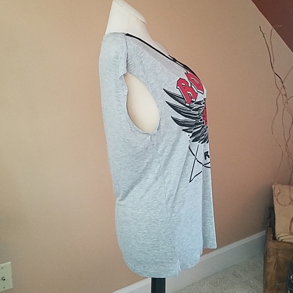 Plus Love J Rock Star Cap Sleeve V-Neck Tee - Picture 3 of 7